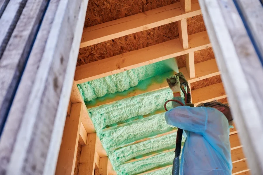 Moisture Control With Spray Foam Insulation in Elgin, IL